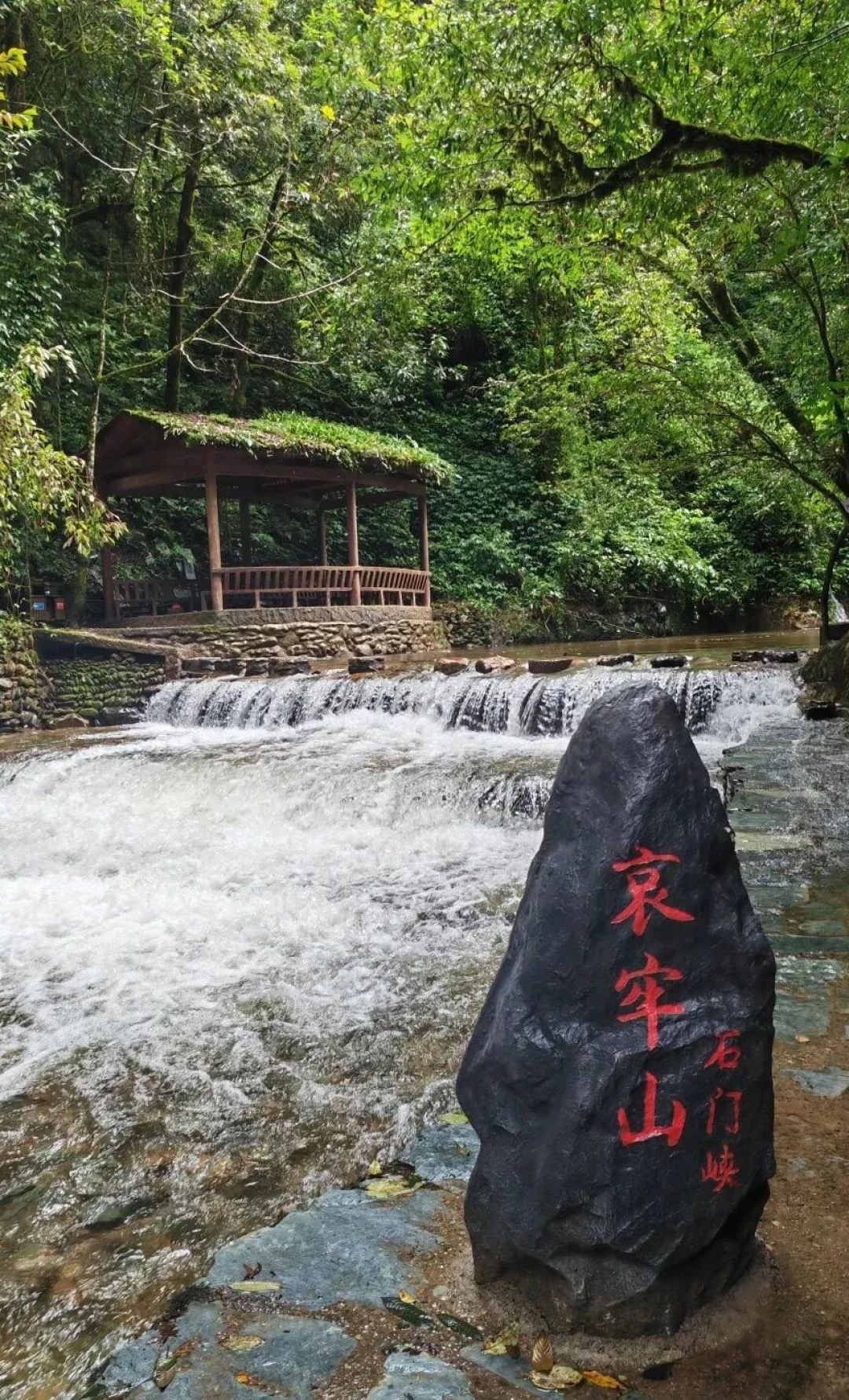 春节旅行天花板,6座私藏避寒小城,好吃好玩好逛!!
