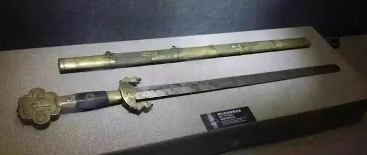 中国剑的发展,是越来越丧失其作为武器的性质,转变成礼器了吗?_收藏品_什么值得买