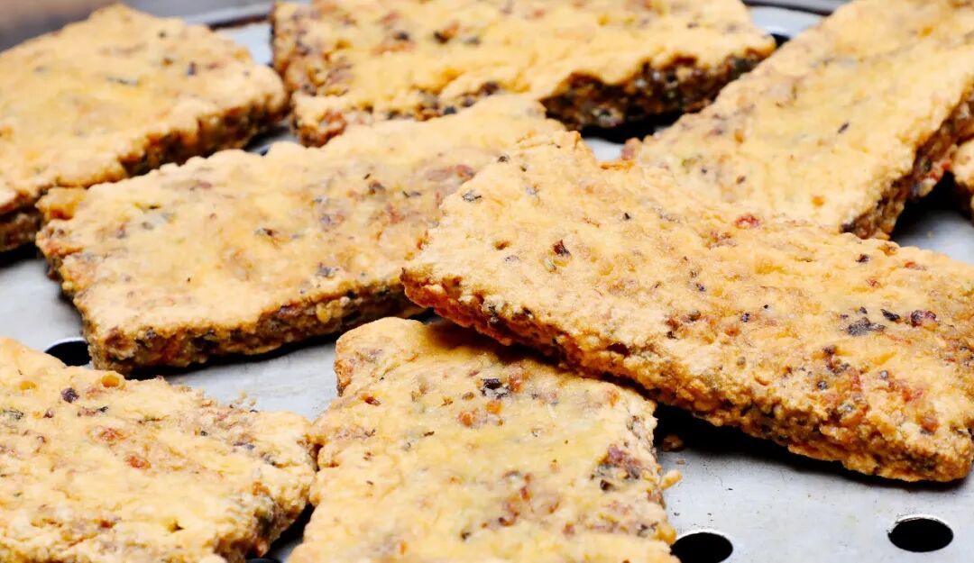 央视镜头聚焦融安非遗美食 寻味芙蓉酥与烧炙里的浓浓年味