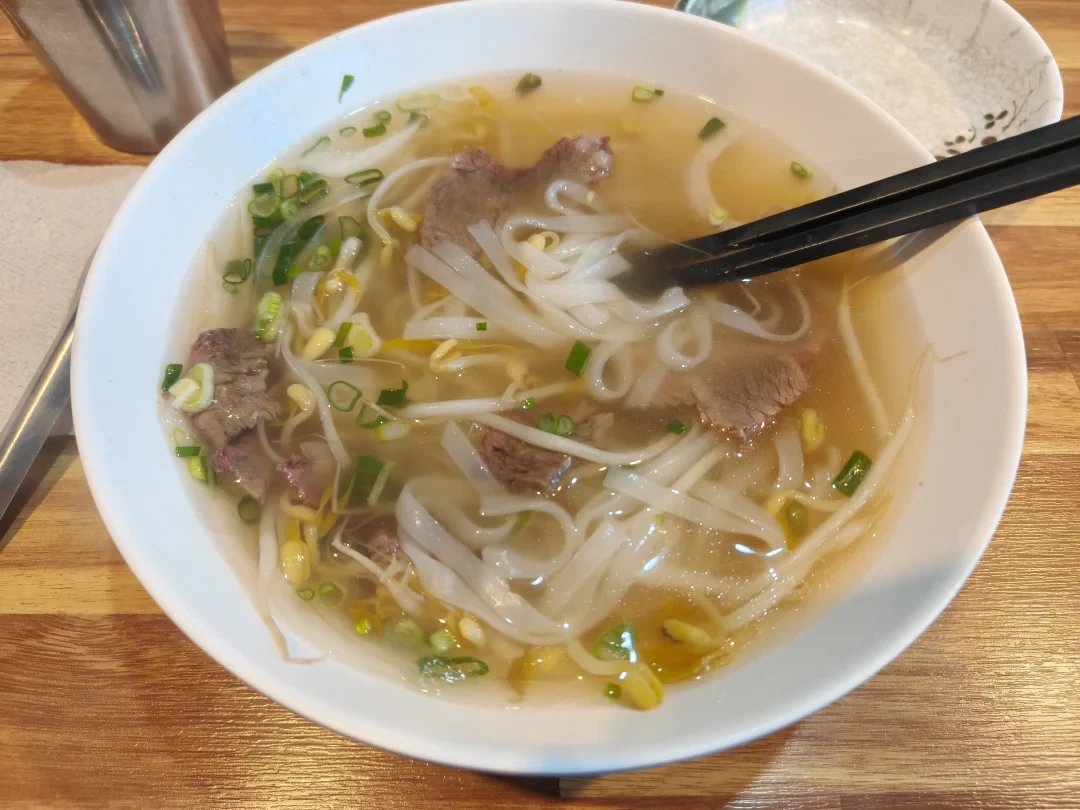 本地韩国人带我吃的济州岛美食和住宿