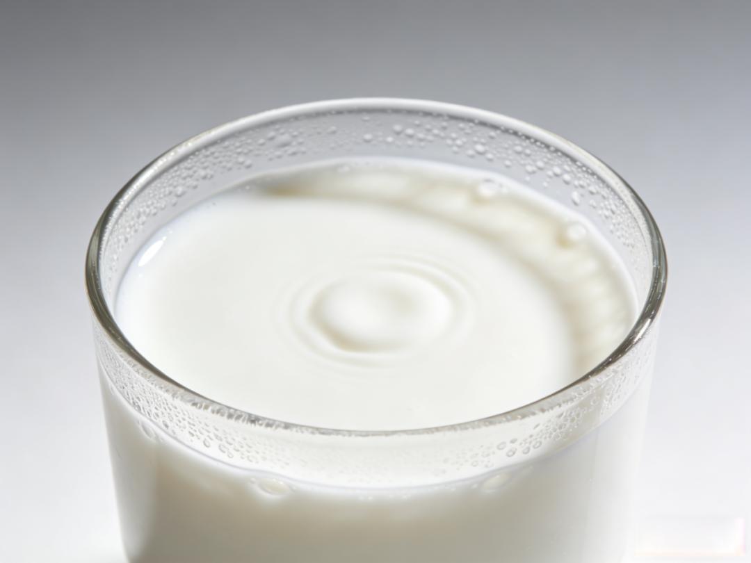 救命!乳饮料根本不是奶!家长们别再瞎喝了!
