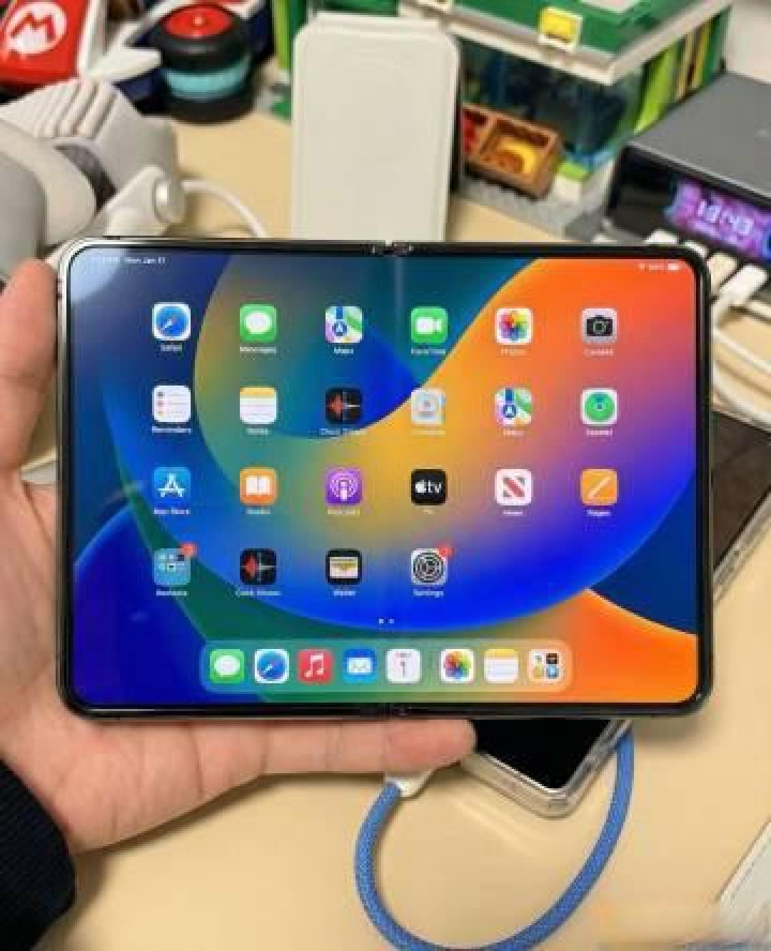iPhone Fold来势汹汹,国产折叠屏凭什么说“不害怕”?