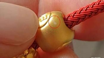周生生回应足金掺假疑云：同批次检测99.99%，能否打消质疑？