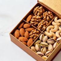 别被958g迷惑！真材实料的坚果礼盒，看这3个参数才不踩雷