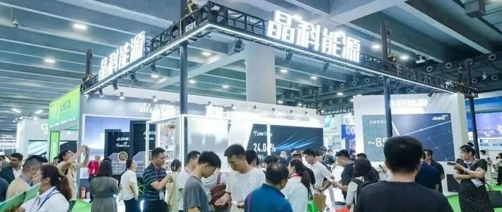 马斯克团队秘密考察中国光伏产业链，晶科能源回应：确有接触但无合作