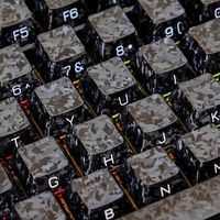 一把用上就戒不掉的机械键盘：SKN青龙惊碳体验