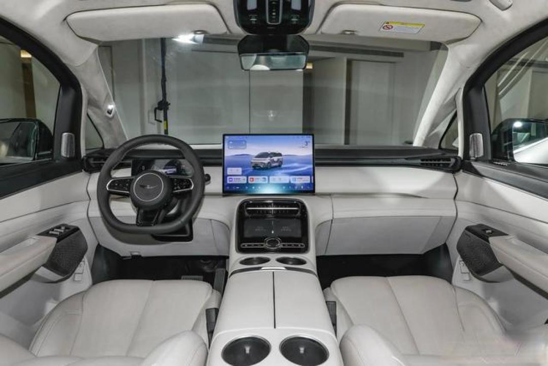 2026 款吉利银河 V900 ,豪华、大空间与“超级 AI 增程”的现实答案