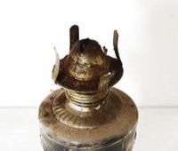 老物件：煤油灯下的旧时光