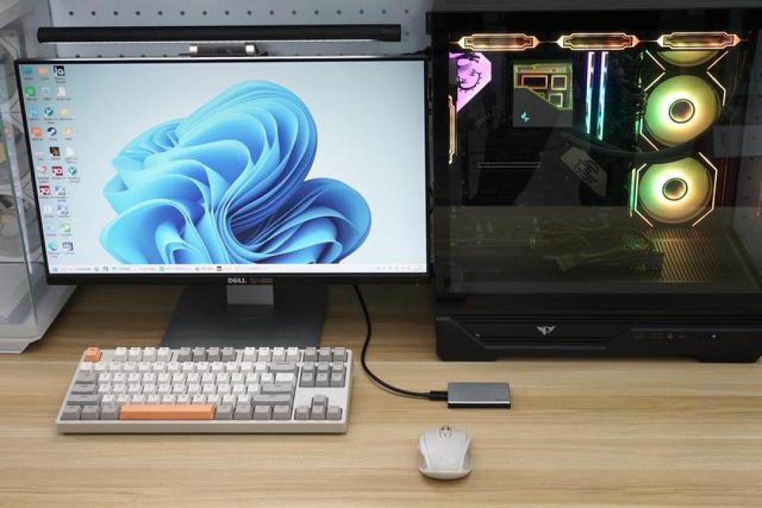 4TB大容量2000MB/s极速读写,致态灵先锋版移动固态硬盘深度评测