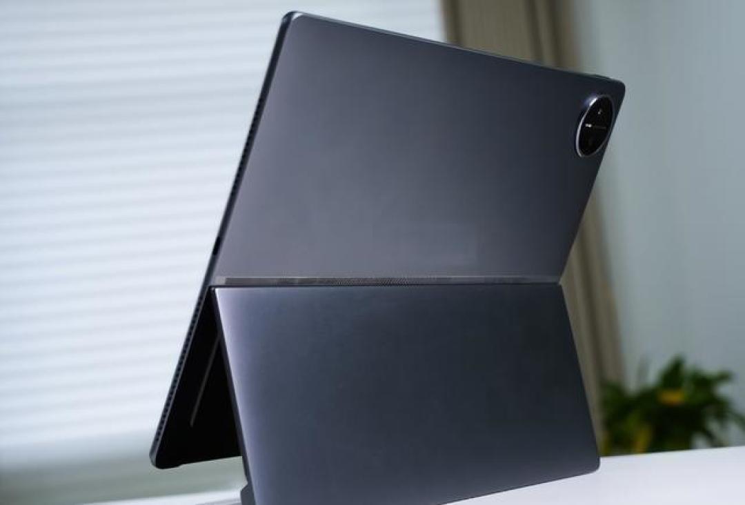 华为平板“太猛了”，24GB+1TB定价良心，14.2英寸+12900mAh+140W