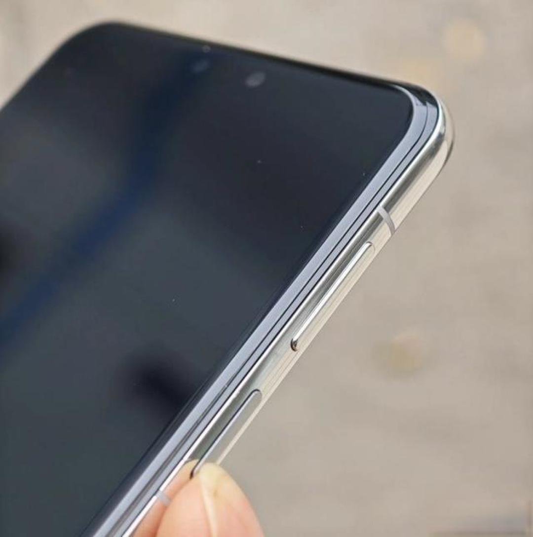 不吹不黑,半月体验Mate70 Pro:100W快充亮眼,侧边指纹略遗憾
