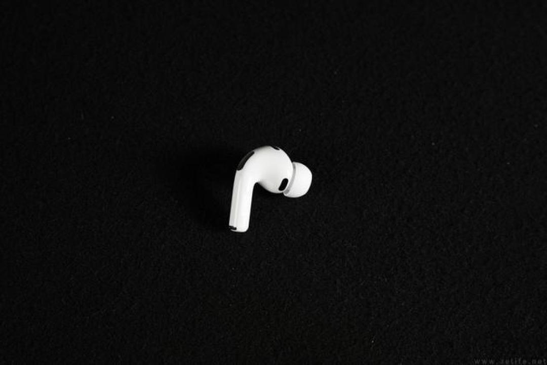 苹果AirPods Pro 3详测:佩戴更稳,降噪依然无敌