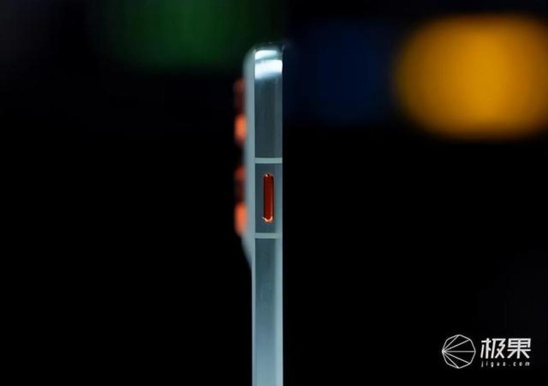 轻薄旗舰新标杆:联想 moto X70 Air 测评