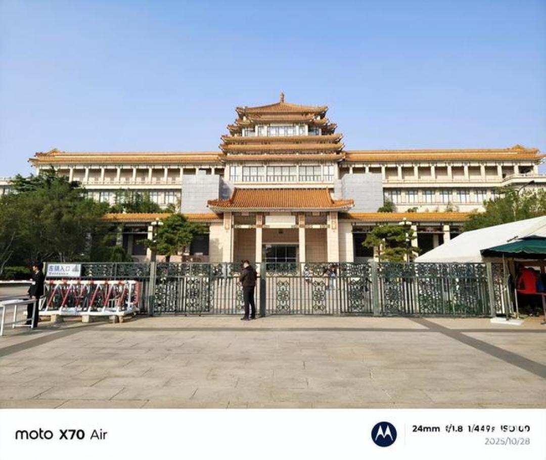 轻薄旗舰新标杆:联想 moto X70 Air 测评