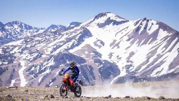 国外售价不到4万？KTM 390 Enduro R 深度试驾：街车底子+越野调校