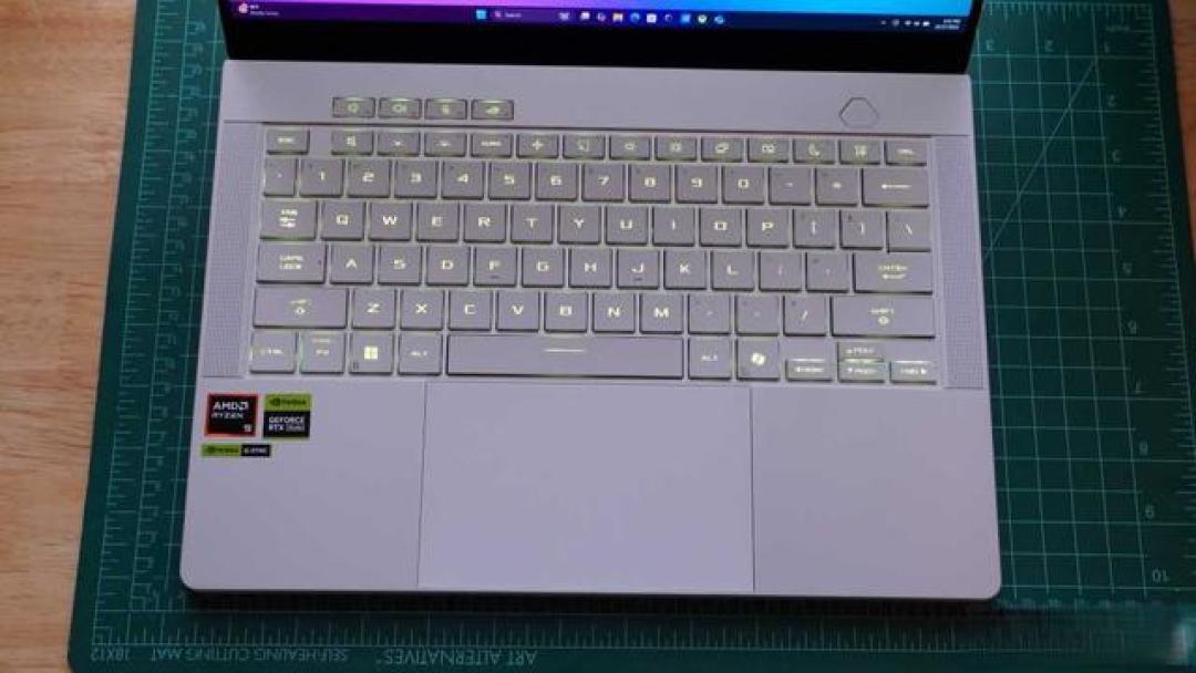 华硕 ROG Zephyrus G14 评测:便携式游戏本应如此出色