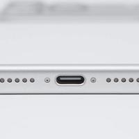 iPhone17 Pro 无线充电指南：港版MagSafe磁吸充电器能到32W？