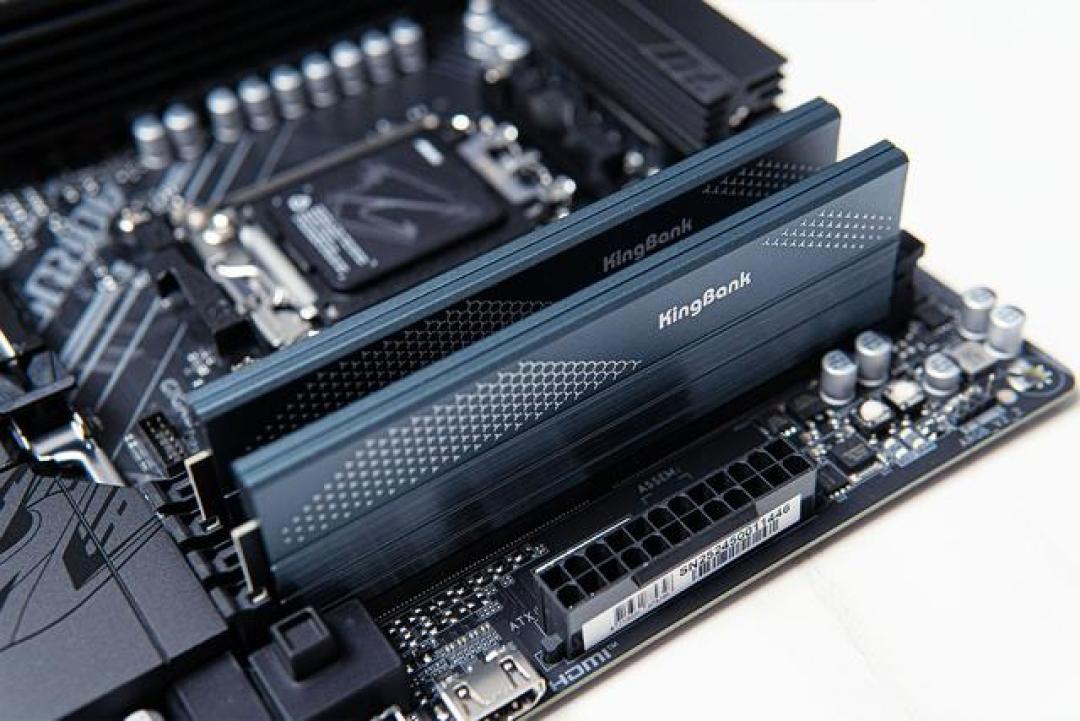 黑色无光,金百达 星刃黑 DDR5 6000 C28 32GB内存上机测试