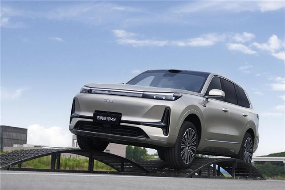 银河M9购车手册:大六座插混SUV,自研L2辅助驾驶,推荐次顶配