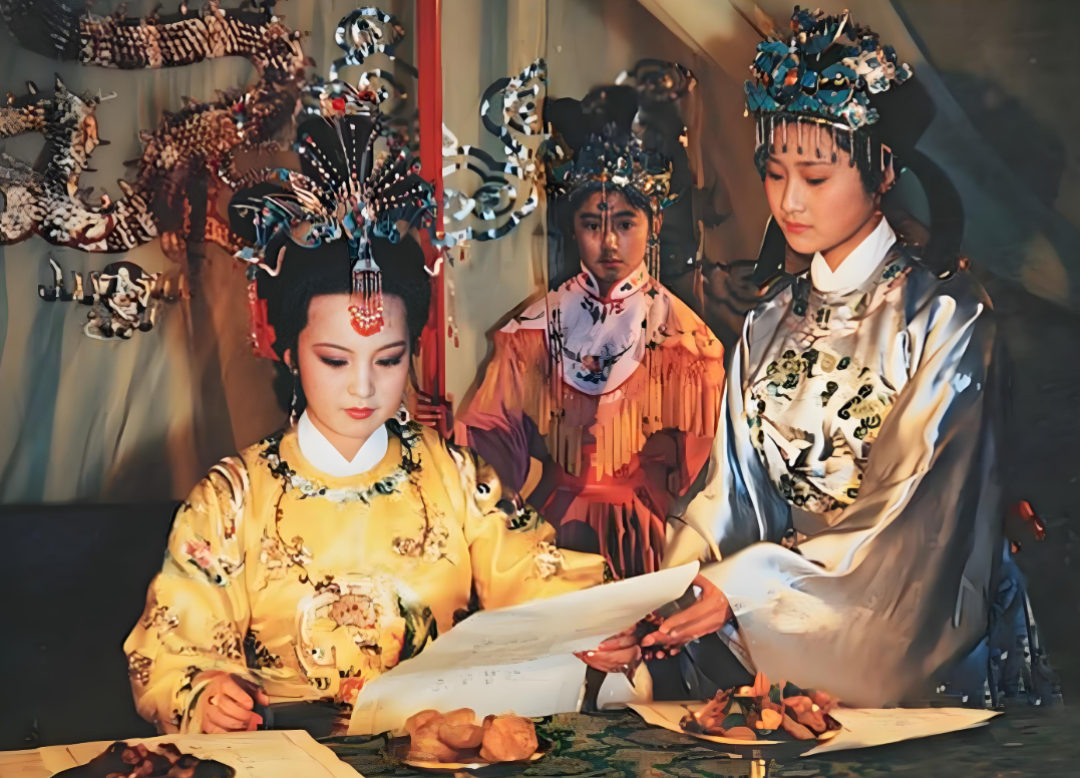 视角 | 毛金鹏:《红楼梦》,一座宏伟的文化长城