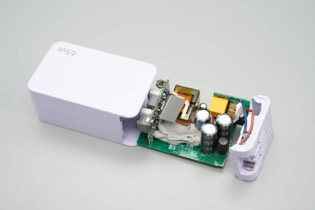 小米120W小布丁快充同套方案,富华电子65W 2C1A氮化镓充电器拆解