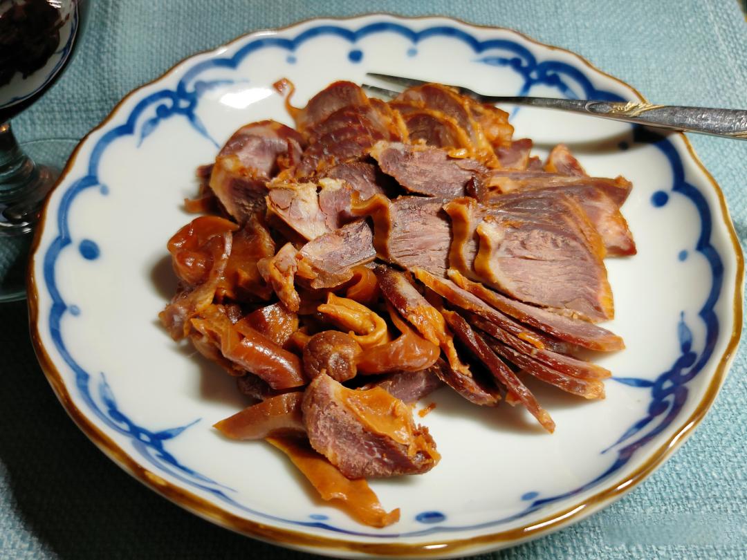 红烧肉配威士忌?洋酒与中餐的意外火花和搭配雷区