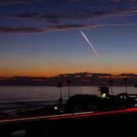 SpaceX推进星链定制智能手机研发，直连卫星通信重塑全球通信格局