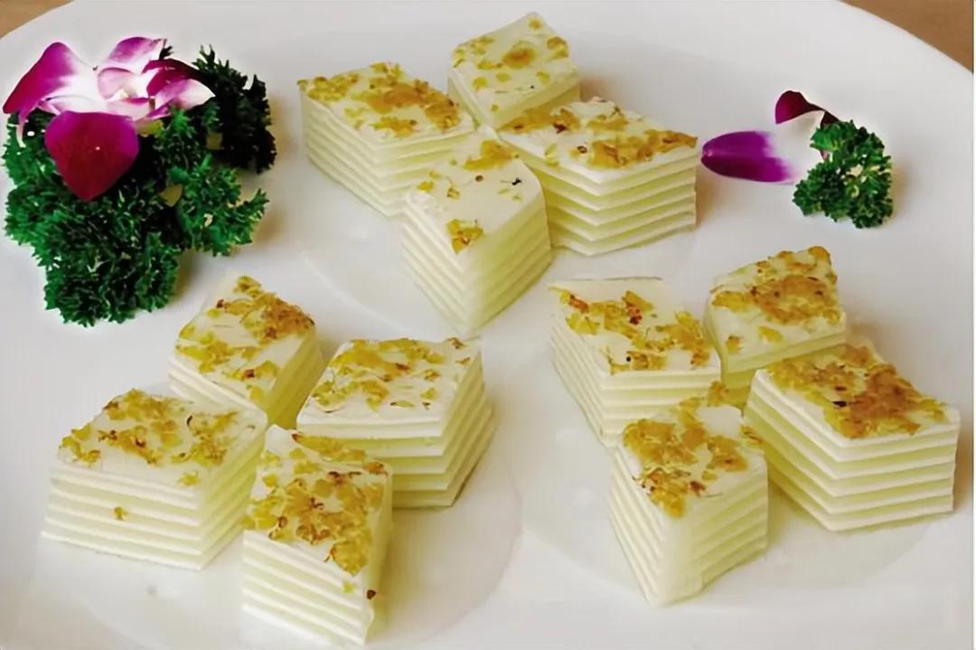 湖北咸宁排名靠前的9大特色美食，每一个都是“扛把子”的存在