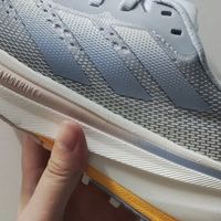 阿迪达斯Supernova：慢跑的舒适选择