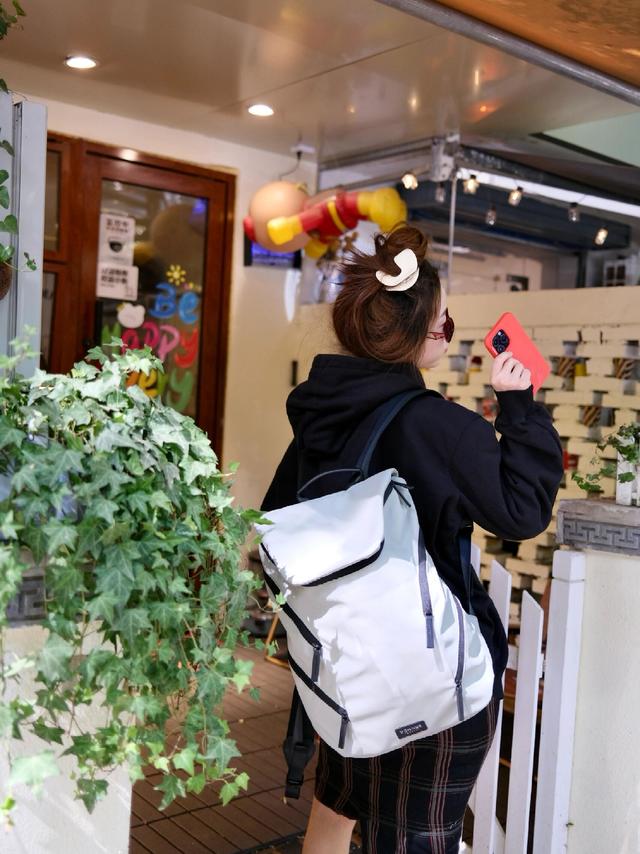 大学生出去玩短期旅游背什么双肩包
