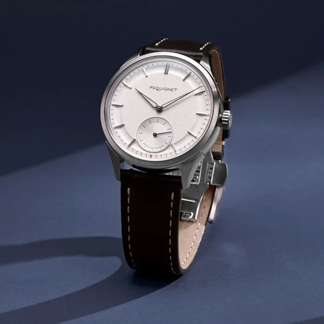 Royale Paris Manual 39.5毫米腕表