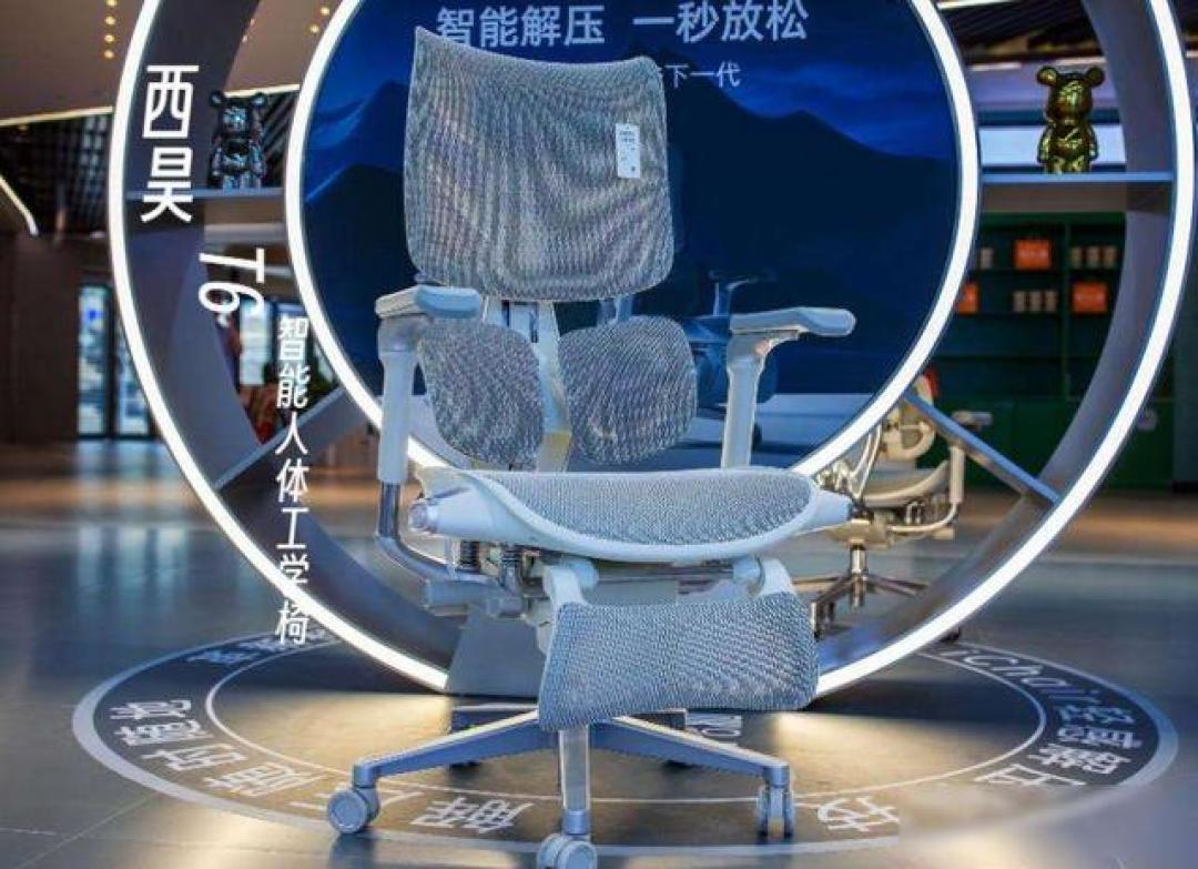 一把椅子在世博会上排长队,中国制造被问“真是你们做的?”
