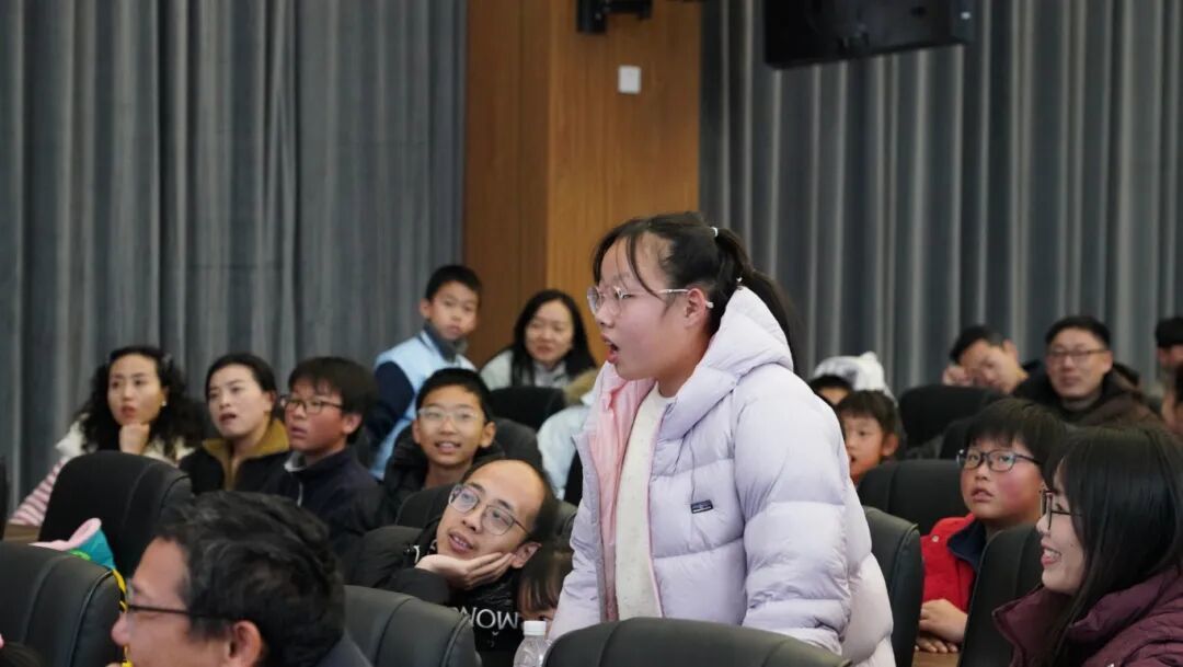 航空工业昌飞航空科普亲子活动来啦!点燃孩子们的“报国梦”
