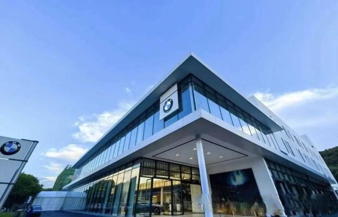 卖了1200台车,亏损500万!一位宝马4S店店总的2025年总结