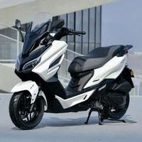 17.5L 油箱怼出 700km 续航！南方飞鲨 150 踏板太懂摩友了