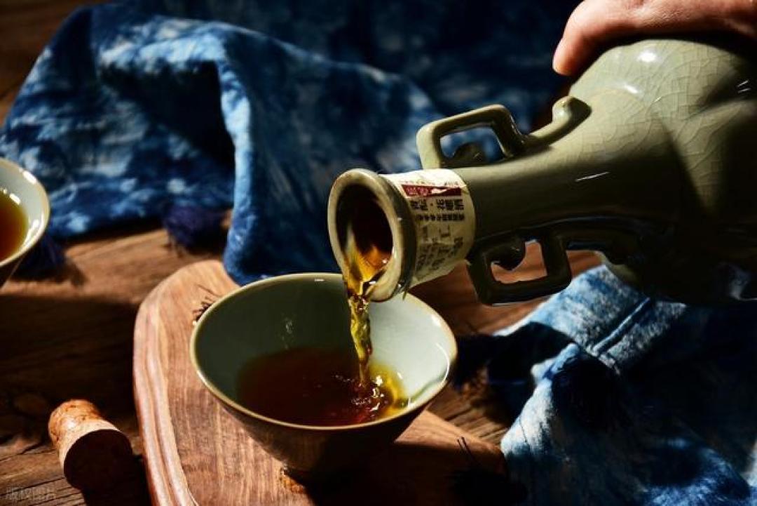 冬天喝黄酒真的暖胃吗?医生提醒:喝对了,可能受益的有4种情况
