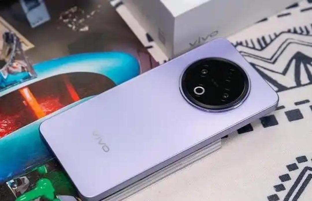 vivo Y500i悄然上市,大内存配骁龙芯 实用主义能否撼动千元机市场