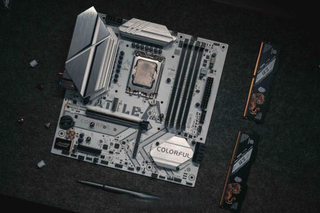 装机党天塌了,32GB D5内存2K+!还是DDR4有性价比|国货汉存玄麒