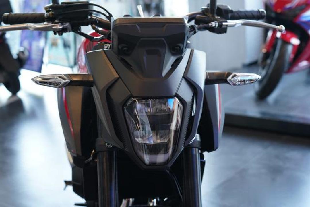 CB400F清仓暴打老车主,22980元是为四缸新车铺路还是绞杀国产?
