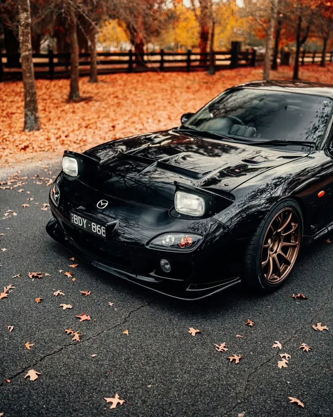 马自达RX7,经典的JDM,心里就开始“逮虾户”了