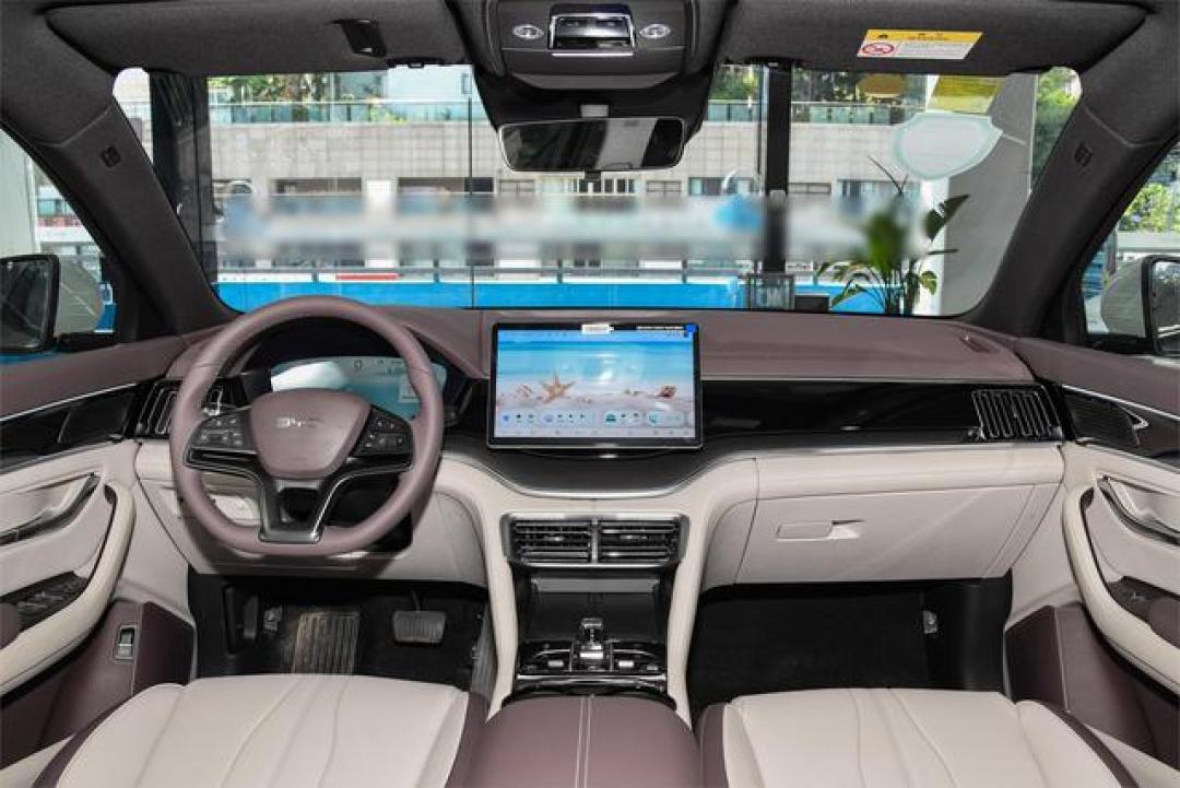 比亚迪宋 PLUS EV 选购：预算、场景与体验的适配分析