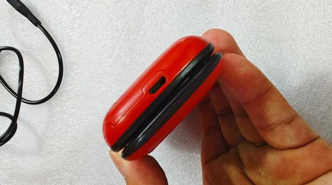 国产天语经典翻盖手机,内外双屏都能接打电话,4G全网通更实用