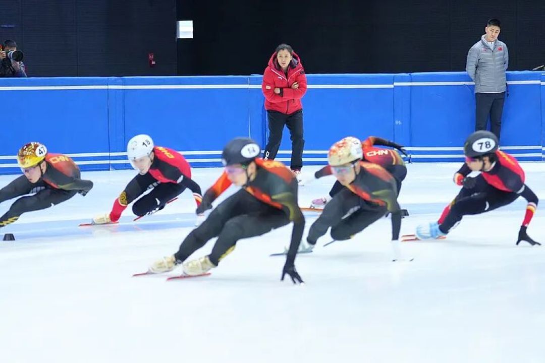 中国短道速滑队远征米兰奥运,河北林孝埈领衔中国男队冲金