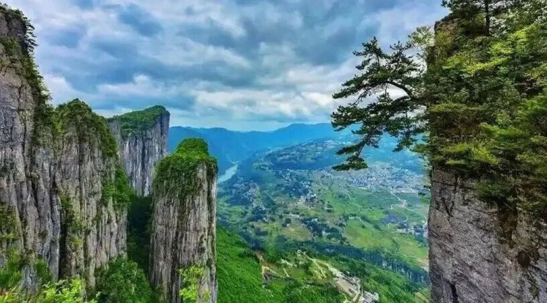 【小草园地】第1649期‖赫顺利:游记《恩施七景自驾游记》