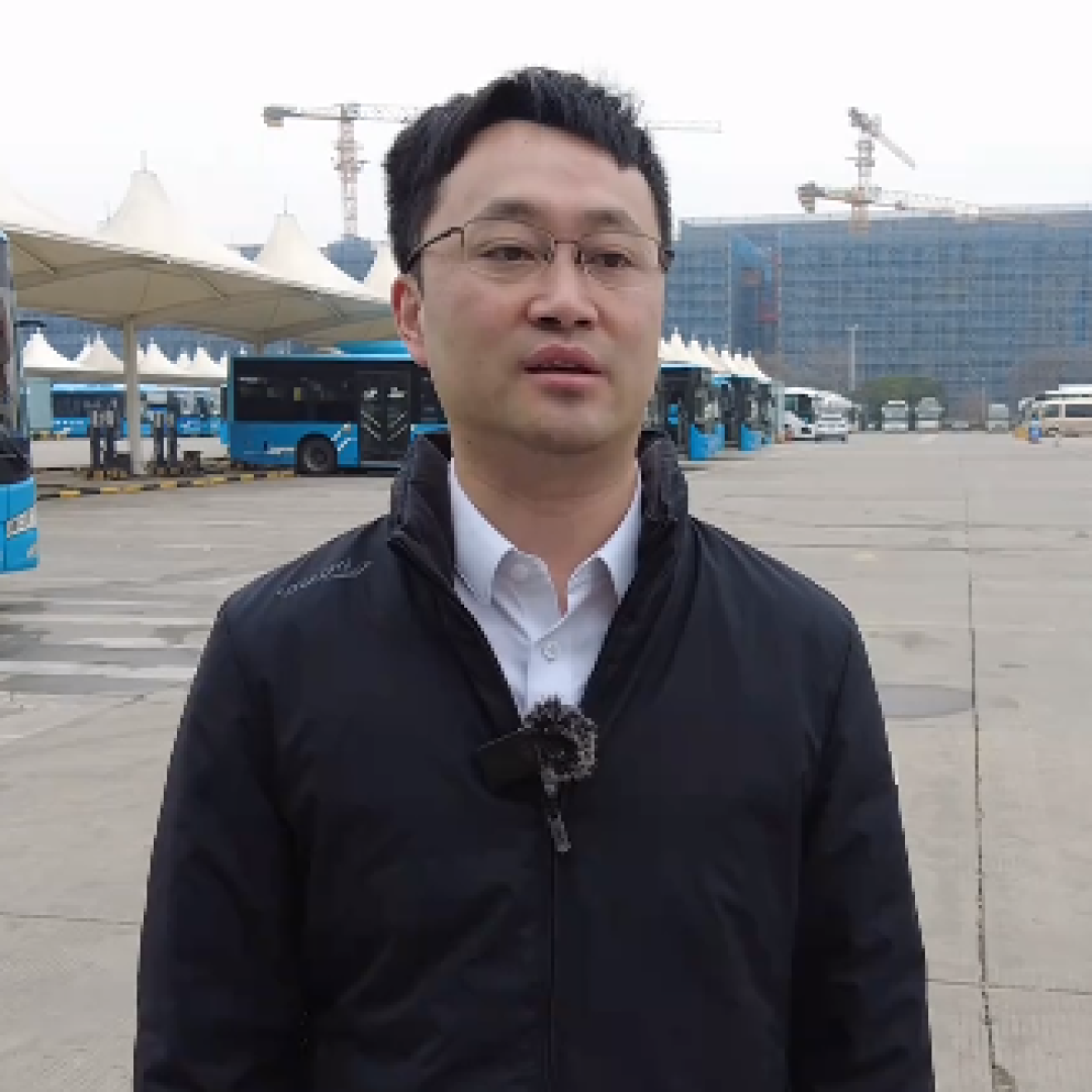 绝了!无锡的公交车,还是大型充电宝