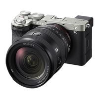 20-70mm F4 深度体验：它为何与众不同？为什么选它？ 很多人看到 20-70mm F4 这个规格时，反应往往是：“就这?  ” 确实，在这个追求大光圈和超大变焦比的时代，它的参数并不惊艳。
但对于另一部分摄影师来说，这颗镜头简直是“梦中情头”。本期视频，我想聊聊为什么20-70 F是个黄金规格
#摄影器材 #索尼2070g #索尼镜头 #索尼镜头 #2070F4