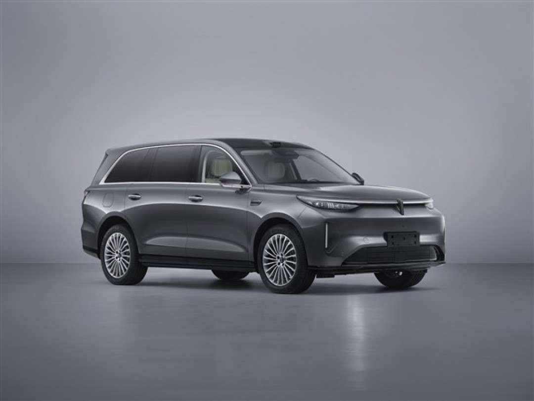 魏牌V9X正式发布:AI驱动的豪华六座全尺寸插混SUV