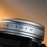 饼干大小的35mm大光圈镜头，富士XF 23mm F2.8 R WR使用评测