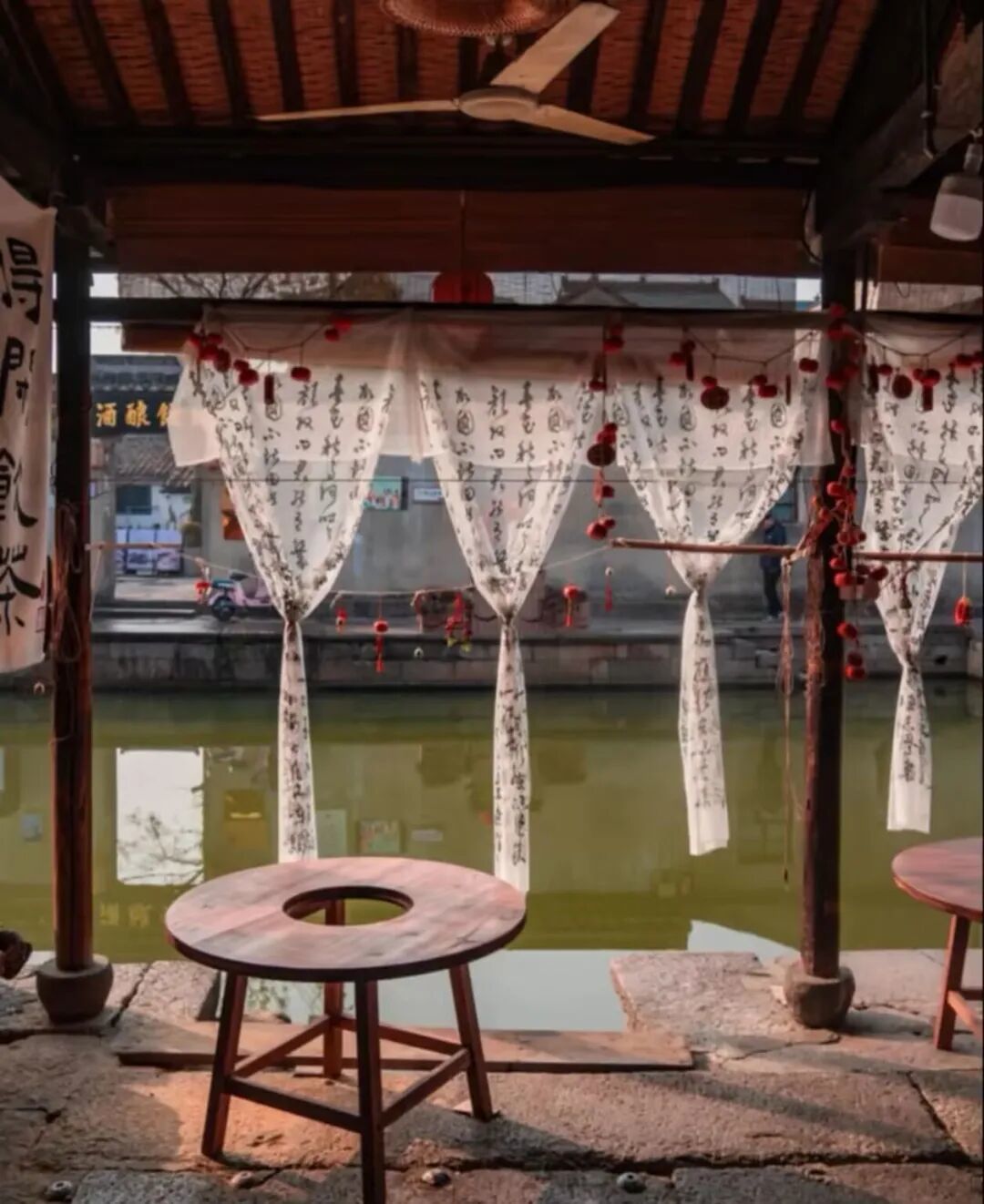 决定了,春节假期不瞎跑只去这几座年味古城,宋风仙韵烟火气,热闹得很呀!