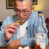 好喝的泥煤威士忌，泥煤味不是重点，感受呈现出来的花香果香味才是主要的